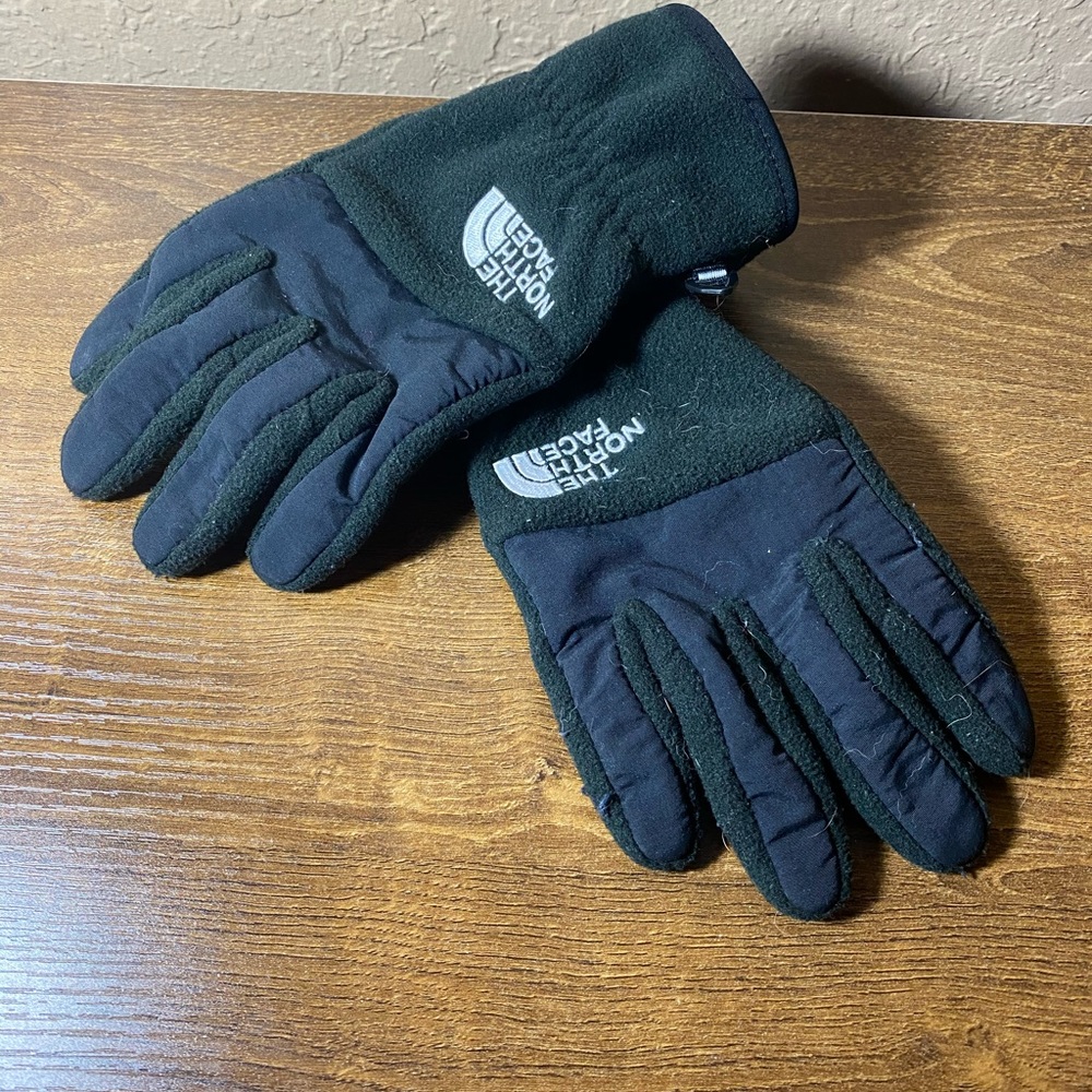 The North Face men’s Large gloves